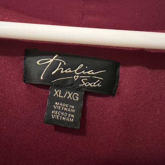 Maroon dress plus size - Picture 3 of 4